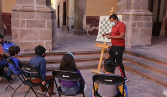 Viernes de Ajedrez regresan al Centro de las Artes de Querétaro